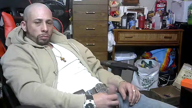 Snapshot of tongueispowerr6d9 chatting on 05-16-26, 07:51 tongueispowerr6d9 online show from 05-16-26, 07:51