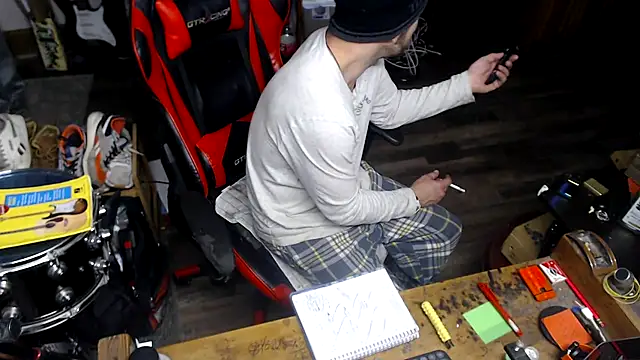 tongueispowerr6d9 online show from 04-27-26, 06:33