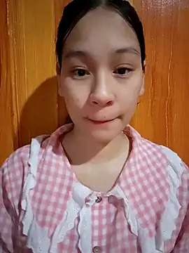Snapshot of Chiecum chatting on 02-16-25, 10:32 Chiecum online show from 02-16-25, 10:32