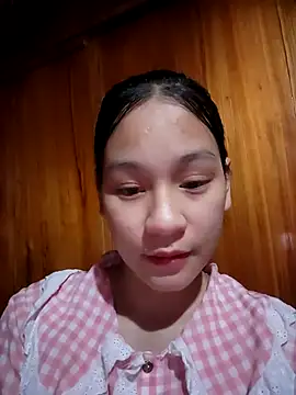 Snapshot of Chiecum chatting on 02-16-25, 02:00 Chiecum online show from 02-16-25, 02:00