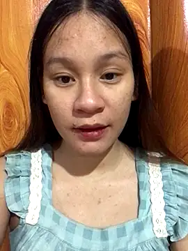 Snapshot of Chiecum chatting on 12-04-24, 01:03 Chiecum online show from 12-04-24, 01:03