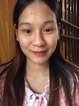 Snapshot of Chiecum chatting on 02-23-25, 10:39 Chiecum online show from 02-23-25, 10:39