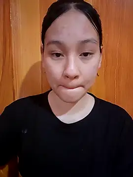 Snapshot of Chiecum chatting on 03-23-25, 02:26 Chiecum online show from 03-23-25, 02:26