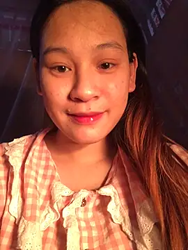 Snapshot of Chiecum chatting on 02-19-25, 06:44 Chiecum online show from 02-19-25, 06:44