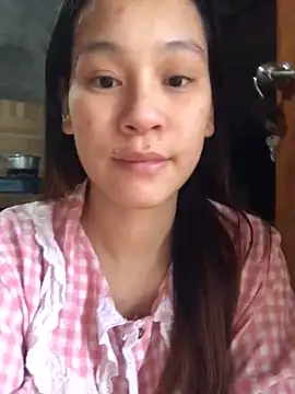 Snapshot of Chiecum chatting on 02-23-25, 01:35 Chiecum online show from 02-23-25, 01:35