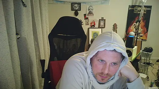 Snapshot of Rock_Pierce chatting on 04-19-26, 10:05 Rock Pierce online show from 04-19-26, 10:05