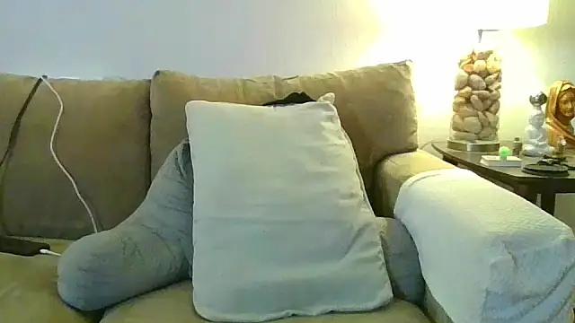 Snapshot of Rock_Pierce chatting on 05-08-26, 02:59 Rock Pierce online show from 05-08-26, 02:59