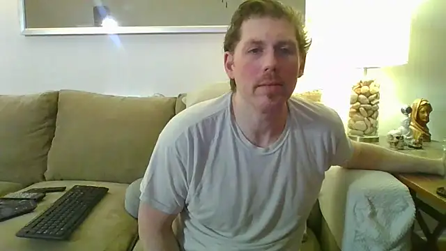 Snapshot of Rock_Pierce chatting on 05-23-26, 05:17 Rock Pierce online show from 05-23-26, 05:17