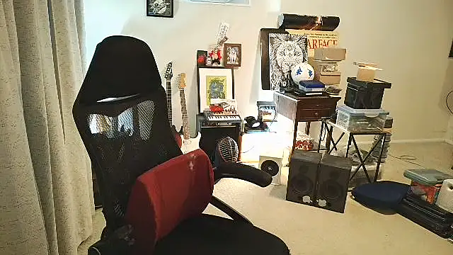 Rock Pierce online show from 10-18-25, 11:12