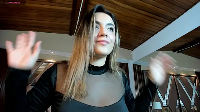 Snapshot of IsabellaaJoness chatting on 06-30-26, 11:32 IsabellaaJoness online show from 06-30-26, 11:32