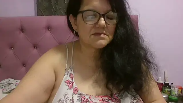 kassandra02 online show from 06-18-26, 03:05