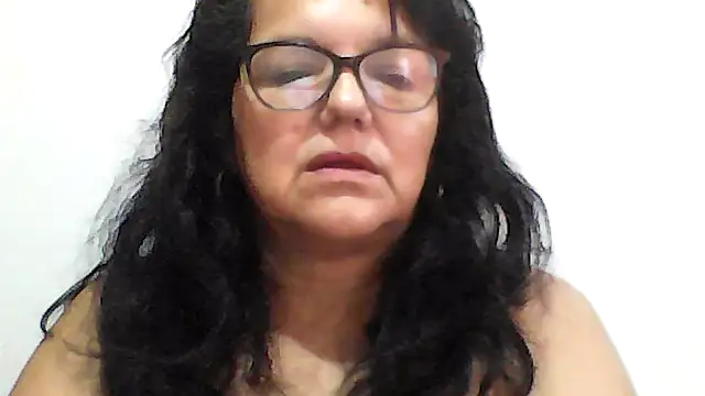 Snapshot of kassandra02 chatting on 02-03-26, 12:21 kassandra02 online show from 02-03-26, 12:21