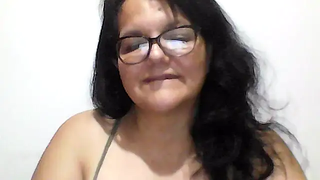 Snapshot of kassandra02 chatting on 02-04-26, 02:28 kassandra02 online show from 02-04-26, 02:28