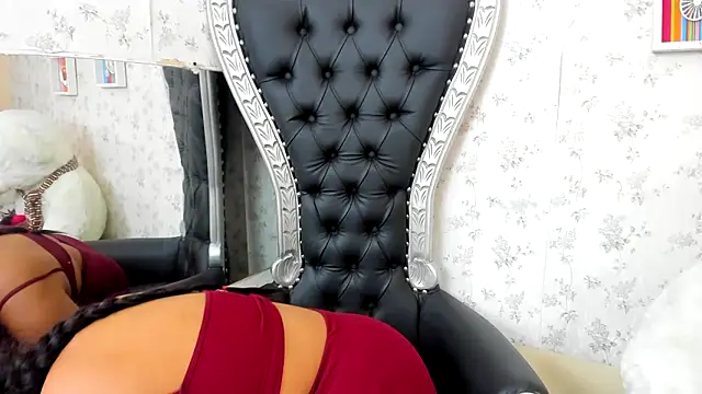 Snapshot of ariel_milk chatting on 01-17-26, 02:20 ariel milk online show from 01-17-26, 02:20