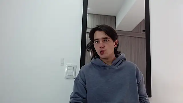 Snapshot of alex_connorr chatting on 02-26-25, 03:21 alex connorr online show from 02-26-25, 03:21