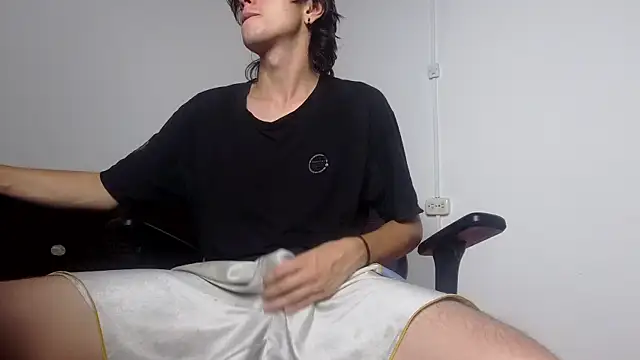 alex connorr online show from 04-13-26, 03:10