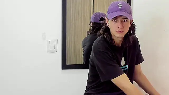 Snapshot of alex_connorr chatting on 01-29-25, 03:58 alex connorr online show from 01-29-25, 03:58