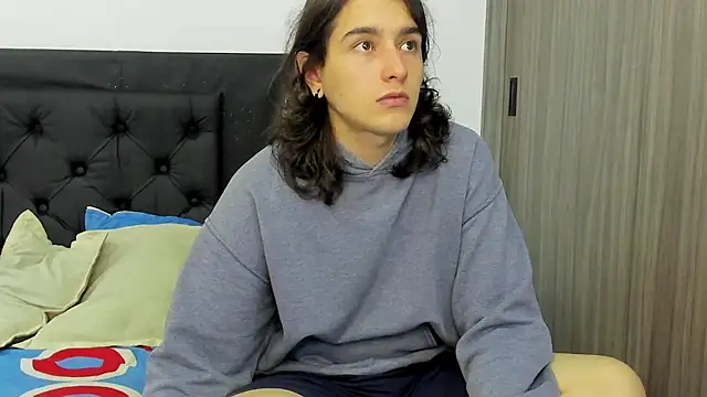 Snapshot of alex_connorr chatting on 01-03-25, 08:22 alex connorr online show from 01-03-25, 08:22