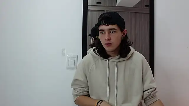 Snapshot of alex_connorr chatting on 02-10-25, 02:26 alex connorr online show from 02-10-25, 02:26