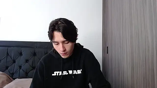 Snapshot of alex_connorr chatting on 03-05-25, 03:07 alex connorr online show from 03-05-25, 03:07