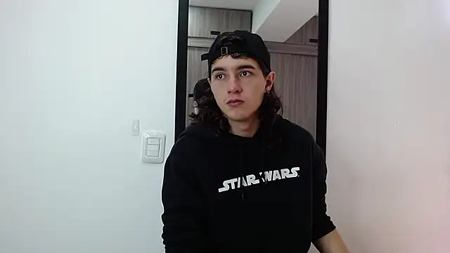 Snapshot of alex_connorr chatting on 02-11-25, 02:57 alex connorr online show from 02-11-25, 02:57