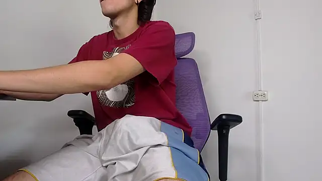 alex connorr online show from 02-12-26, 06:07