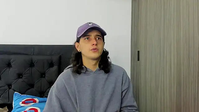 Snapshot of alex_connorr chatting on 01-04-25, 05:26 alex connorr online show from 01-04-25, 05:26