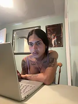 Snapshot of catriona_pia chatting on 10-21-25, 07:24 catriona pia online show from 10-21-25, 07:24