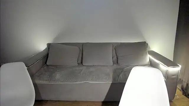 Snapshot of im_lucky_adam chatting on 06-09-26, 04:02 im lucky adam online show from 06-09-26, 04:02