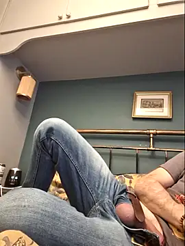 Snapshot of bibananaman chatting on 03-05-25, 08:32 bibananaman online show from 03-05-25, 08:32