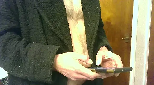 Snapshot of bibananaman chatting on 02-18-25, 08:05 bibananaman online show from 02-18-25, 08:05