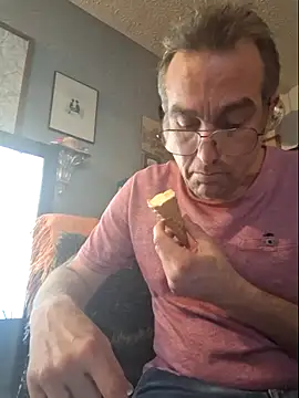 Snapshot of bibananaman chatting on 12-22-25, 02:55 bibananaman online show from 12-22-25, 02:55