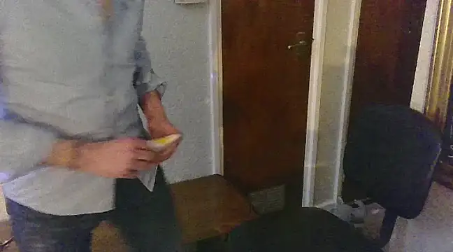 Snapshot of bibananaman chatting on 02-18-25, 04:04 bibananaman online show from 02-18-25, 04:04