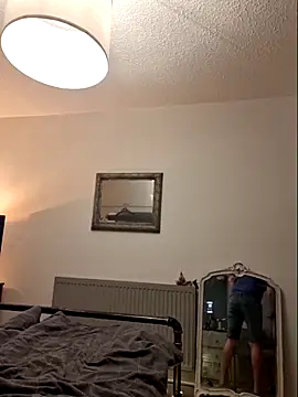 Snapshot of bibananaman chatting on 09-13-25, 11:16 bibananaman online show from 09-13-25, 11:16