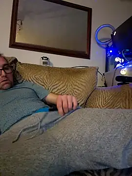 Snapshot of bibananaman chatting on 12-16-25, 02:38 bibananaman online show from 12-16-25, 02:38