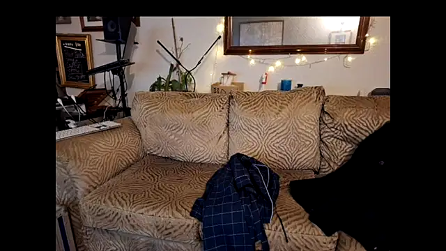 Snapshot of bibananaman chatting on 02-01-25, 03:19 bibananaman online show from 02-01-25, 03:19