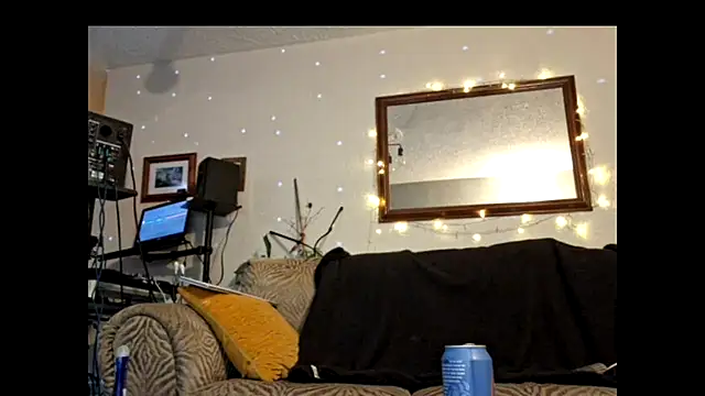 Snapshot of bibananaman chatting on 01-30-25, 01:33 bibananaman online show from 01-30-25, 01:33