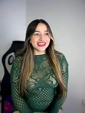 Snapshot of Sophie_spencer1 chatting on 06-19-26, 03:56 Sophie spencer1 online show from 06-19-26, 03:56