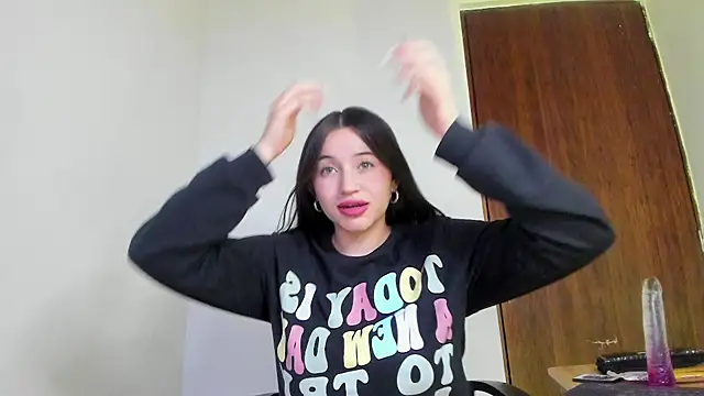 Sophie spencer1 online show from 10-10-25, 04:13