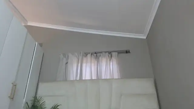 naughtyblackdolie online show from 04-06-26, 08:15