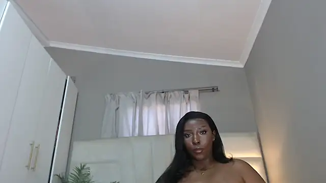 Snapshot of naughtyblackdolie chatting on 07-09-26, 10:26 naughtyblackdolie online show from 07-09-26, 10:26