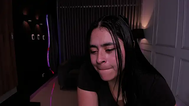 Anna parkker  online show from 11-21-25, 07:24