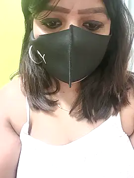 bellaqueen92 online show from 03-18-25, 05:55