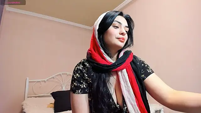 Snapshot of _cleopattra_ chatting on 01-03-25, 06:35  cleopattra  online show from 01-03-25, 06:35