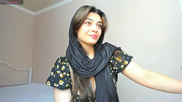 Snapshot of _cleopattra_ chatting on 02-09-25, 09:16  cleopattra  online show from 02-09-25, 09:16