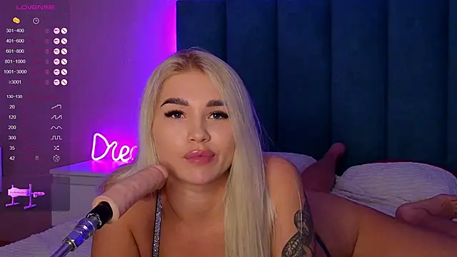 DreamPussyy online show from 02-25-25, 07:09