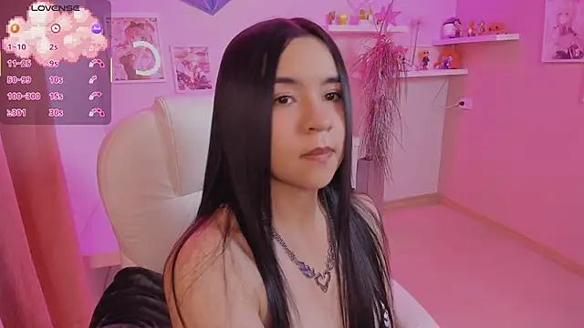 Snapshot of Hanna__Becker_ chatting on 09-16-25, 03:18 Hanna  Becker  online show from 09-16-25, 03:18