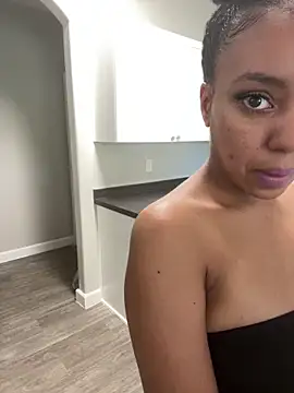 Snapshot of juicyyy323 chatting on 09-20-25, 09:20 juicyyy323 online show from 09-20-25, 09:20