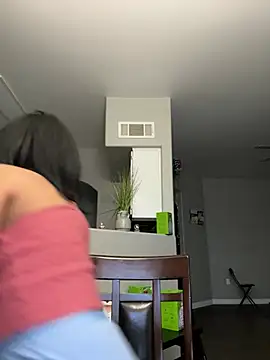 Snapshot of juicyyy323 chatting on 12-21-24, 07:16 juicyyy323 online show from 12-21-24, 07:16