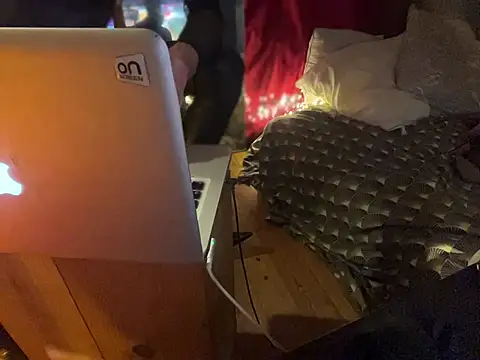 alexheels boots online show from 04-02-26, 03:46